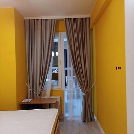 One Room With A Shared Bathroom Κισινάου Εξωτερικό φωτογραφία